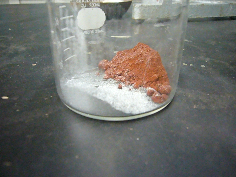 酸化鉄（Ⅲ）とアルミニウムの混合