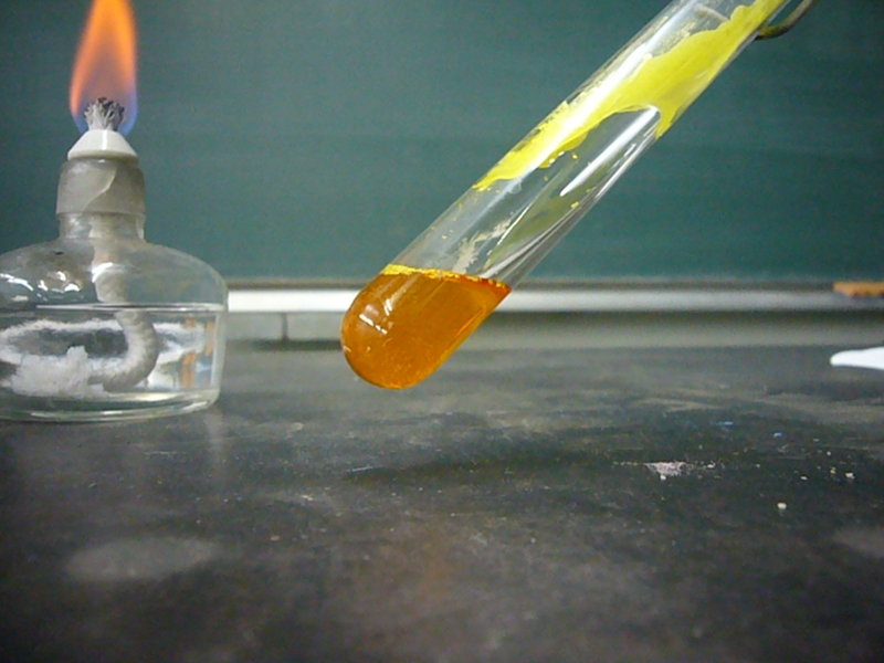 硫黄の加熱（融解）